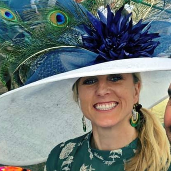 Meet the Posher Other - Meet your Posher, Lacey